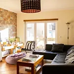 33Hostel - Solo Traveller 18 To 35 Only *