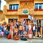33Hostel - Solo Traveller 18 To 35 Only Hostel