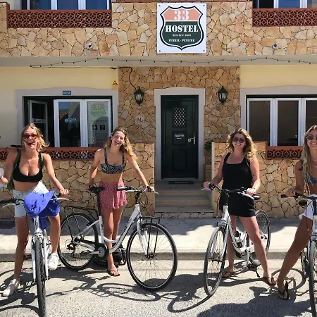 Hostel 33 - Youth 18 To 35 Only Baleal