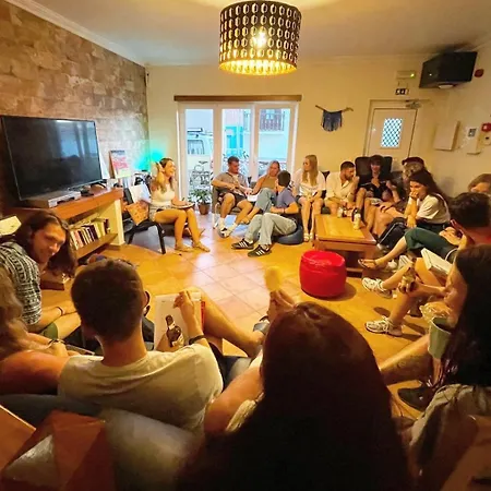 33 - Youth 18 To 35 Only Hostel