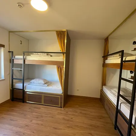 33hostel - Solo Traveller 18 To 35 Only 호스텔 발리알