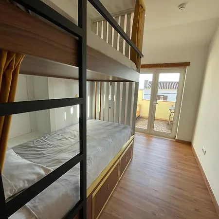 33hostel - Solo Traveller 18 To 35 Only 호스텔 *