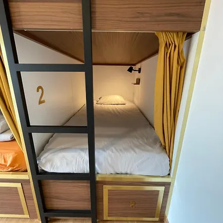 Hostal 33