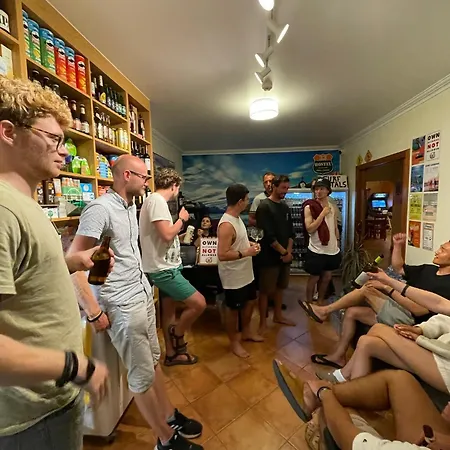 Albergue 33 - Youth 18 To 35 Only