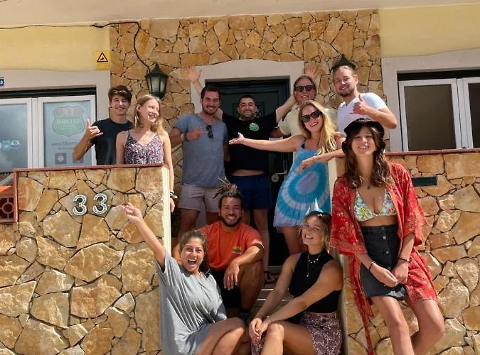 33Hostel - Solo Traveller 18 To 35 Only Hostel Baleal