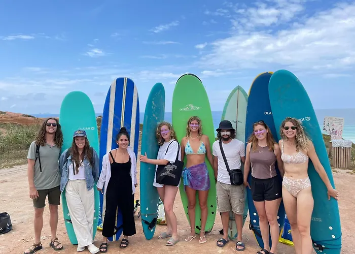 אכסניה 33 - Youth 18 To 35 Only בליאל