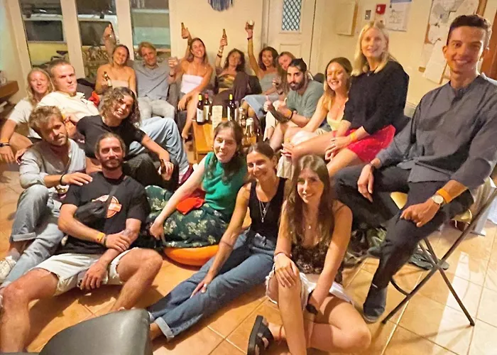 אכסניה 33 - Youth 18 To 35 Only בליאל