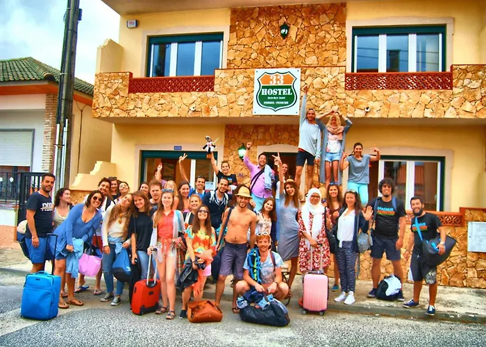 33 - Youth 18 To 35 Only אכסניה